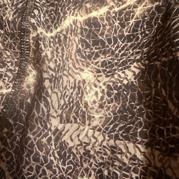 All Motion High Waist Compression Biker Shorts XS Gray Print - Picture 2 of 7